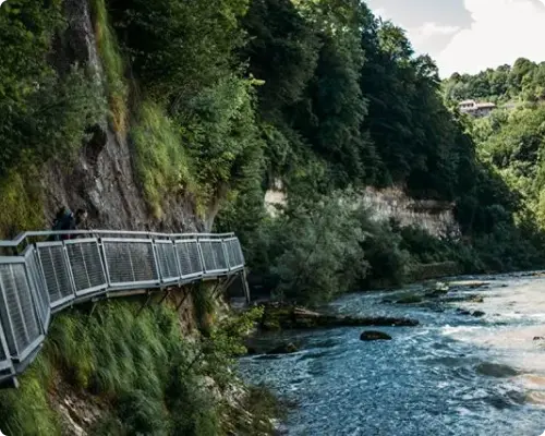 Activités à faire à Bellegarde-sur-Valserine et comment  Alternative Taxi Gare de Bellegarde vous aide par Kiro Travel