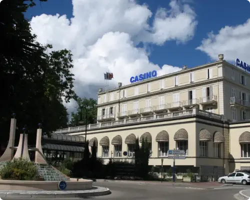 KIRO TRAVEL VTC Alternative Taxi Divonne-les-Bains Services : Travel Comfortably and Elegantly