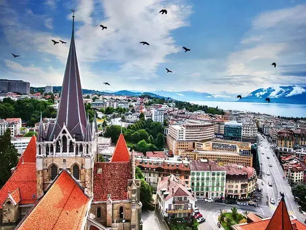 Experience the MaKi IMD Media Conference with Alternative Taxi Lausanne